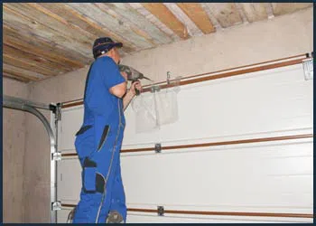 Garage Doors Store Repairs Sun City, AZ 623-299-3603 - cont-gdr-door-repair-08m